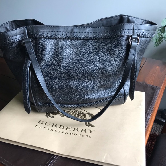 Burberry Black Leather United Kingdom Tote $1095 - Picture 2 of 8